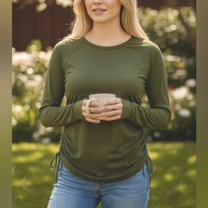 Under Armour Ruched Side Long Sleeve Top Size Small